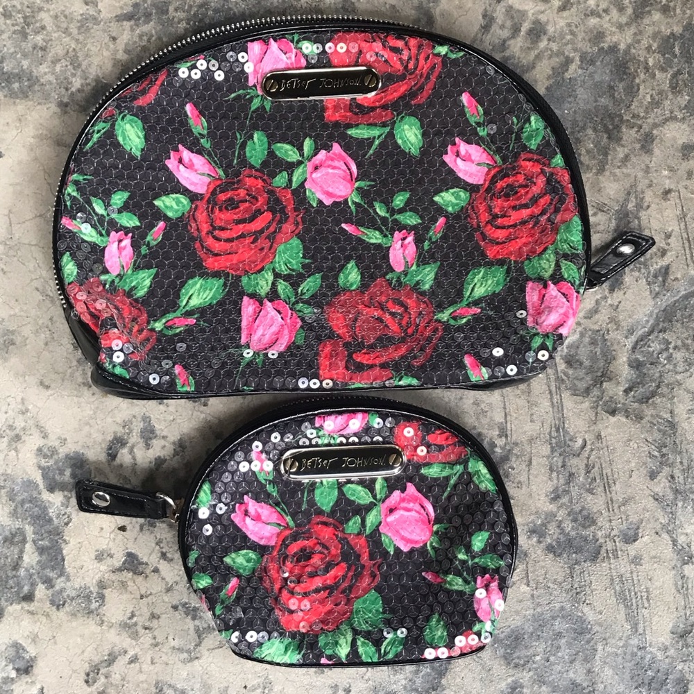 Betsy Johnson Rose Cosmetic Bag Set!!